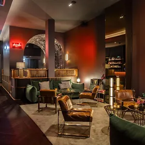 Otel Amano ***